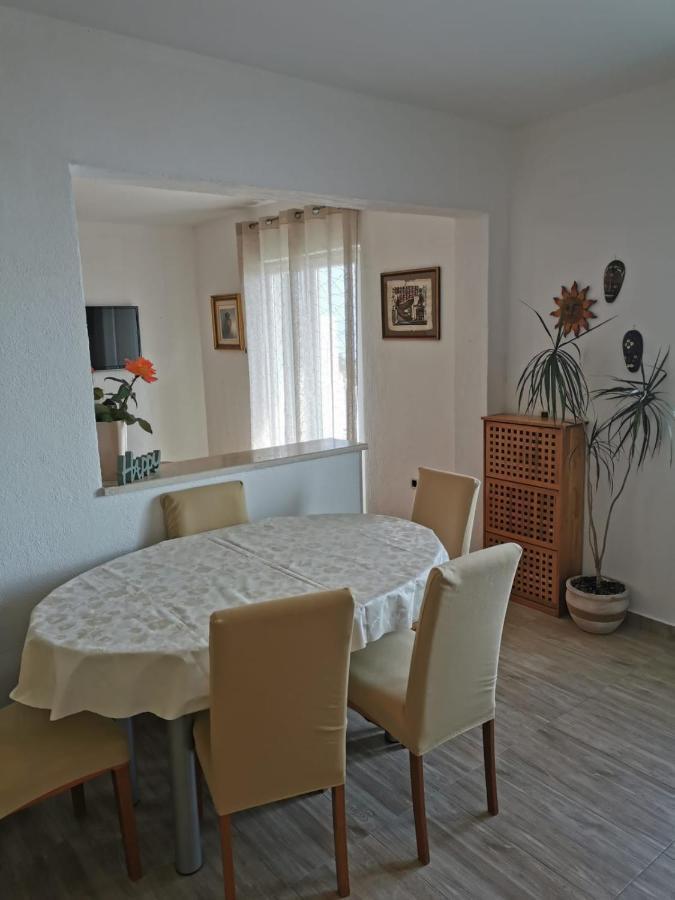 Apartman Ante Брела Екстериор снимка